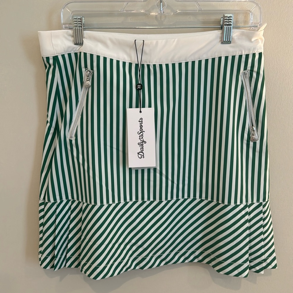 Daily Sports green and white skort with pleats